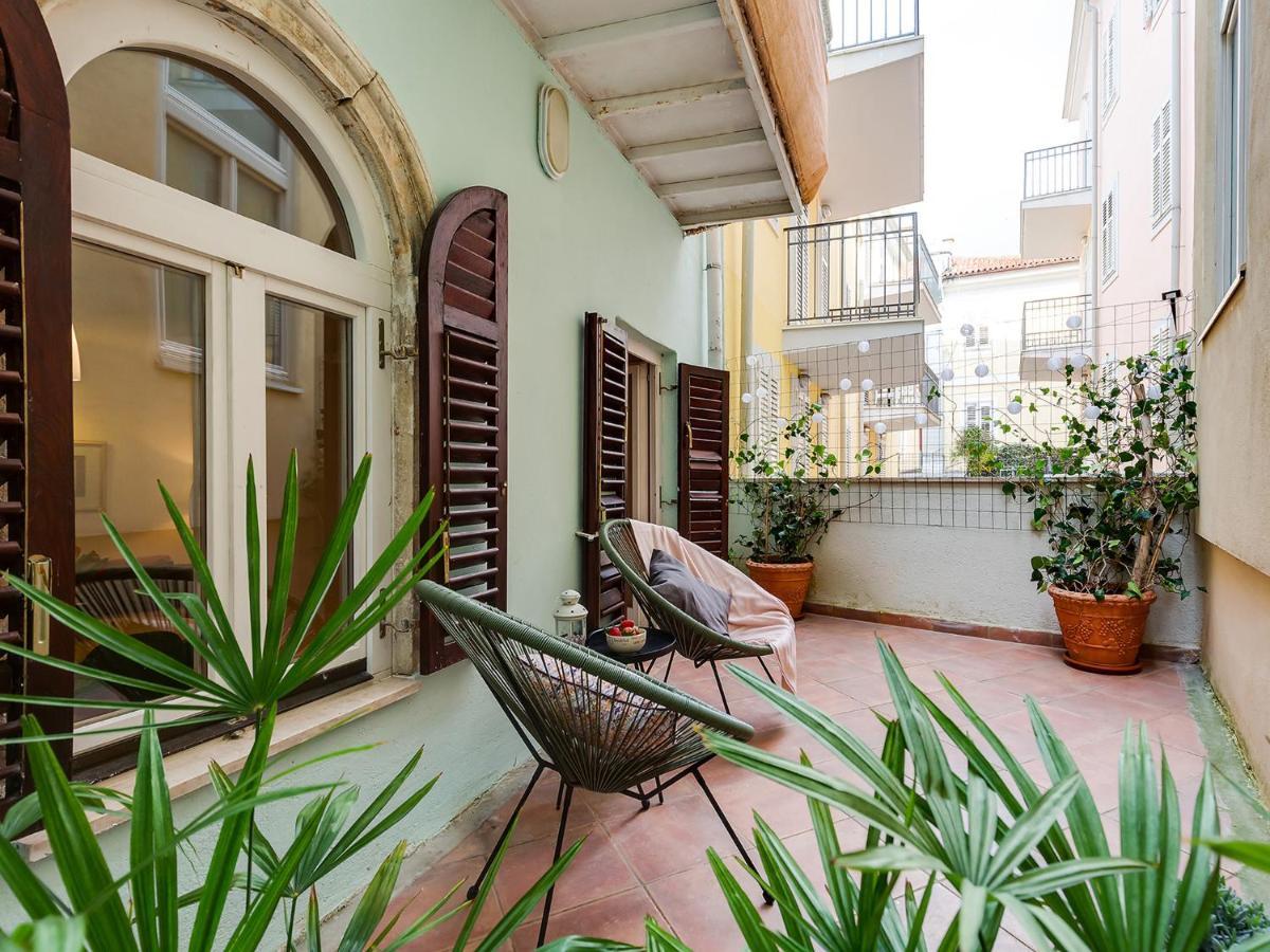 Apartment Anika Old Town Poreč Exteriör bild
